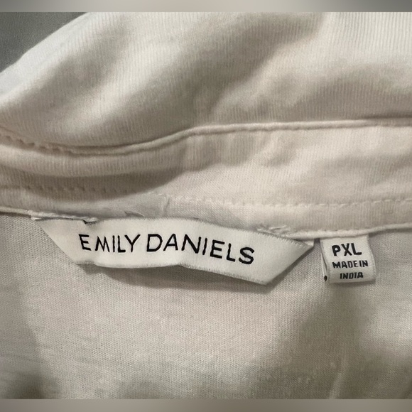 BIG SALE(5 for $20)- Women's White Button Down Shirt - Picture 2 of 2